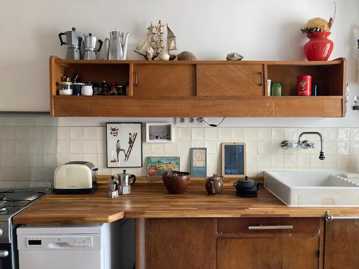 Luminous And Inspiring Arty Home Paris Apartment